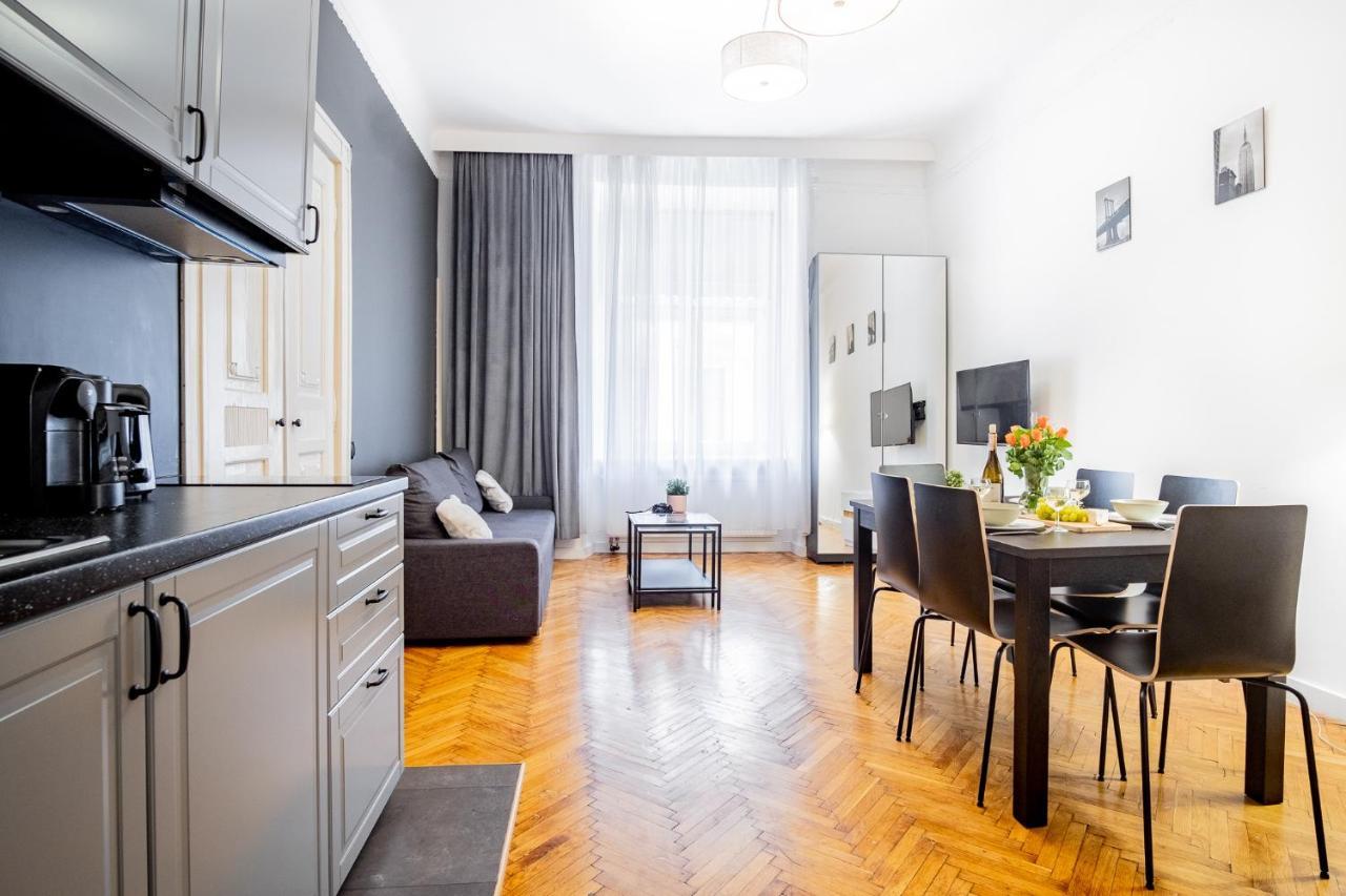 Apartments Florianska 24 Krakow Bagian luar foto